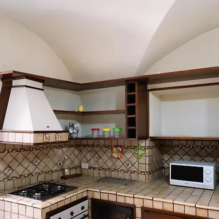 Groove House 卡塔尼亚