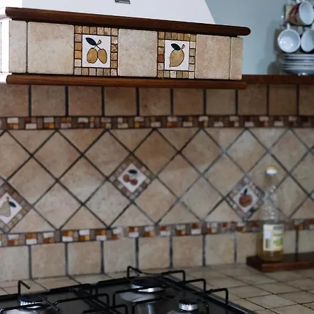 Groove House 卡塔尼亚